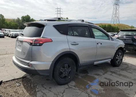 2016 Toyota Rav4 Le z USA, uszkodzony, nr VIN 2T3BFREV2GW508900